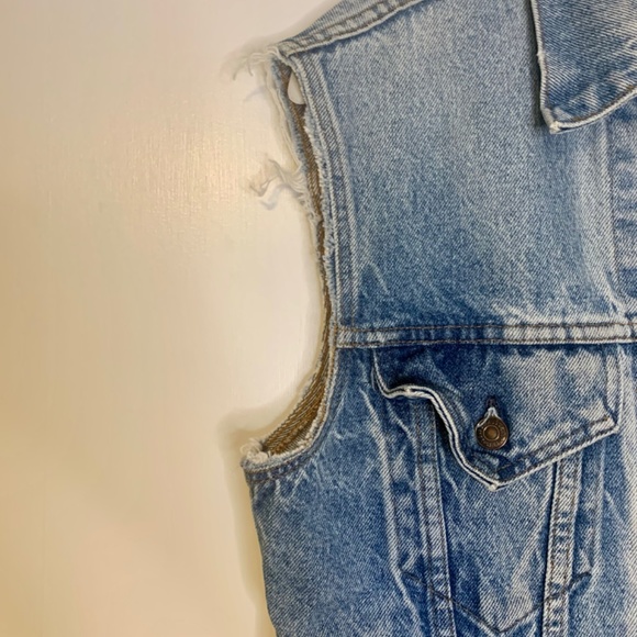 Vintage LEVIS Denim Vest - Picture 3 of 4